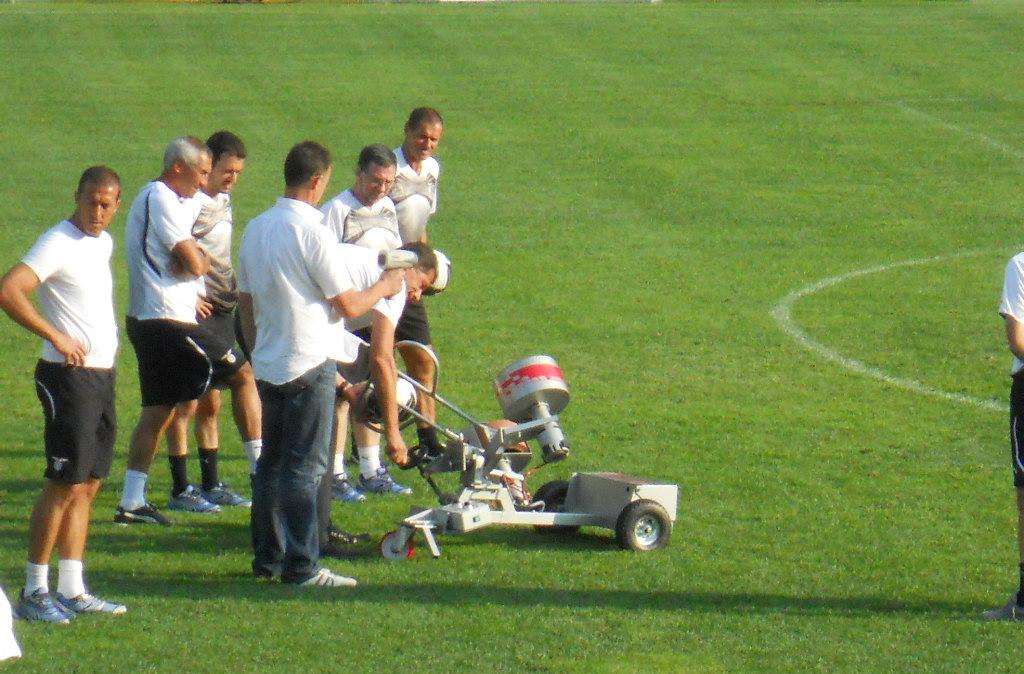 SPECIALE AURONZO - Nono giorno, pomeriggio: diagonali difensive ed un super Cavanda. In gruppo anche Bresciano e Lichtsteiner, si ferma Diakitè. Portieri in crisi, è arrivato lo spara-palloni... - FOTO