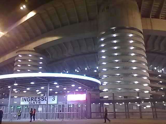 PHOTOGALLERY - LIVE - LaLaziosiamonoi a Milano, aspettando Milan-Lazio
