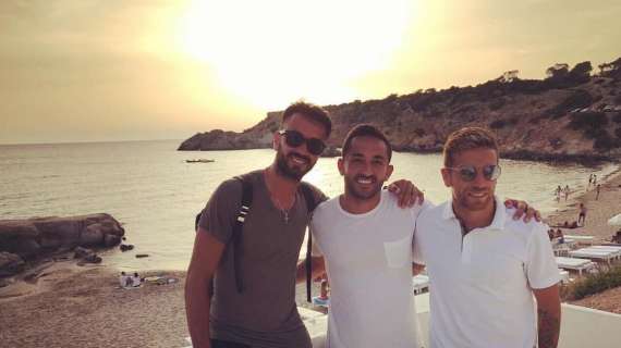 Calciomercato, Papu Gomez raggiunto ad Ibiza dall'agente. Sul piatto Lazio, Zenit e rinnovo