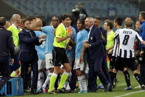 Lazio, con l'Udinese sempre animi bollenti. E stasera si affrontano le squadre più ammonite della A...