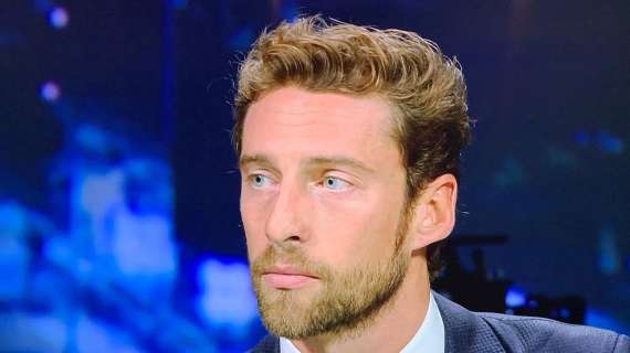 Claudio Marchisio nudo in spiaggia: il web va in tilt e si infiamma - FOTO