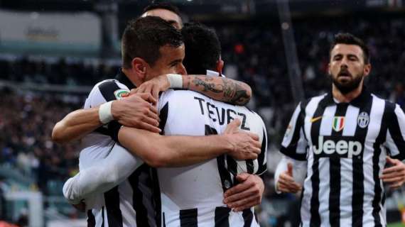Juventus, Allegri non rinuncia a Pirlo e Tevez. Bianconeri con logo EXPO sulla maglia