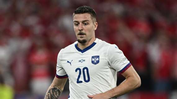 Milinkovic, che perla su punizione! L'Al Hilal festeggia - VIDEO