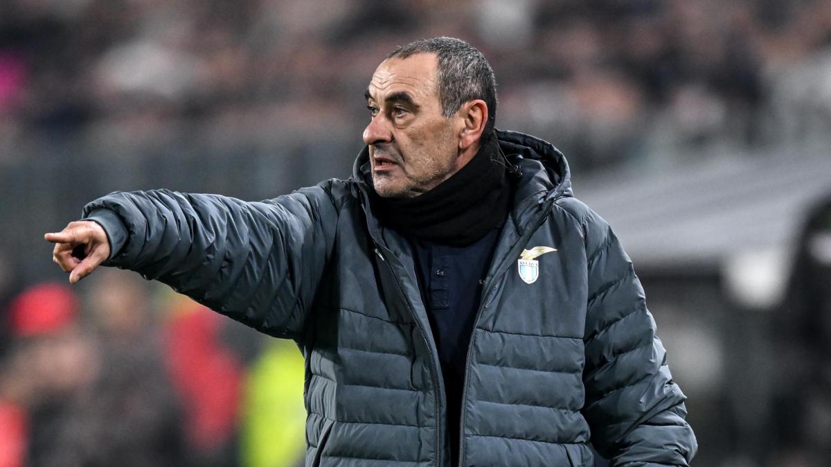 Lazio, emergenza in difesa per il Bologna: la strategia di Sarri