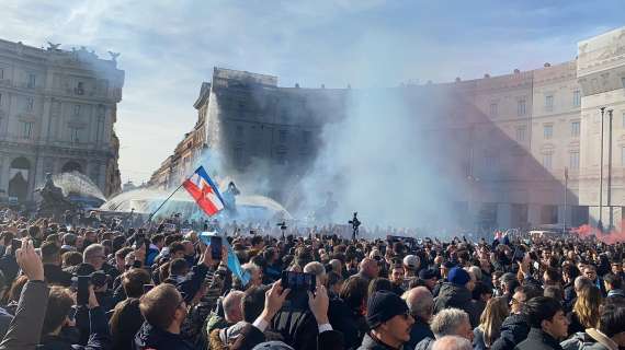 Funerali Mihajlovic, il coro fuori la chiesa: "E se tira Sinisa" - VIDEO
