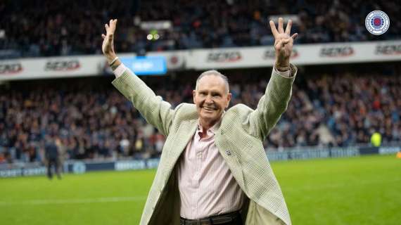 L'ex Lazio Gascoigne sommerso dell'affetto dei Rangers all'Ibrox Park