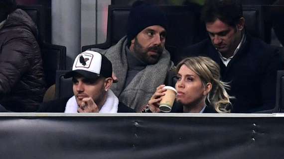 Icardi - Wanda Nara: lui scappa da Istanbul e vola in Argentina per riconquistarla