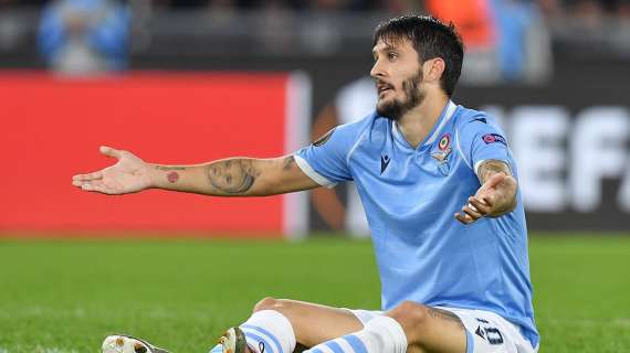 Lazio, i tifosi infuriati con Luis Alberto: "Due mesi di ferie non ti bastano?"