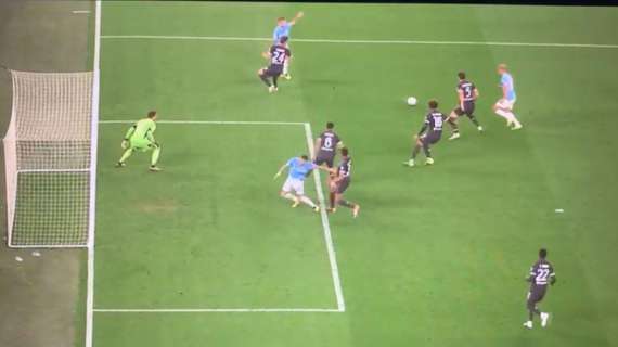 Lazio - Juve, rigore netto su Zaccagni: il video dell'episodio