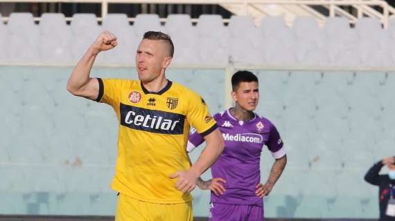 Serie A - Vincono Milan e Crotone, pareggio last minute tra Fiorentina e Parma 
