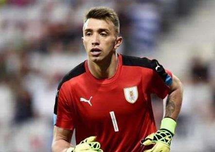 Lazio, Muslera elogia Scaloni: "Mi aiutò nell'ambientamento a Roma"