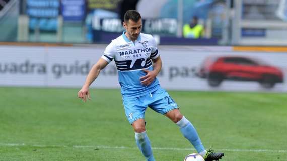 La Serie A scherza sul gol di Radu: "Lulic non ci crede..." - FOTO