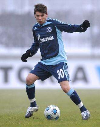 ESCLUSIVA - Primi vagiti di calciomercato: proposto Levan Kenia, il "Messi della Georgia", in scadenza con lo Schalke 04