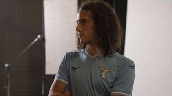 Calciomercato Lazio | Guendouzi in posa con la maglia. E il numero... - FOTO