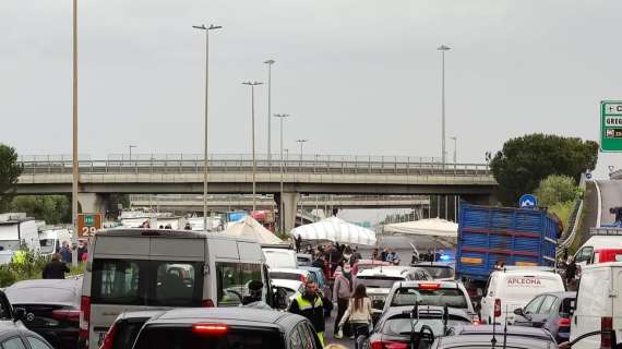 Roma | GRA paralizzato dagli ambulanti fra Casilina e Anagnina