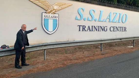 Lazio, stasera appuntamento per la storia: Lotito carica la squadra a Formello