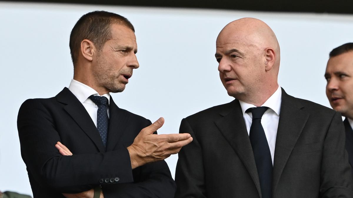 Infantino: "Stadi in Italia? Sono sicuro che ce la faremo. Al contrario..."