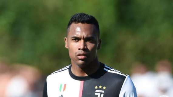 Juventus, ansia per Alex Sandro: potrebbe saltare la sfida con la Lazio