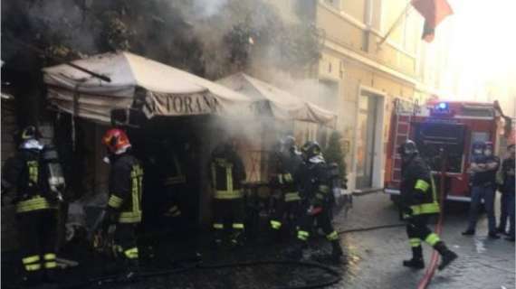 Roma, incendio in un ristorante di via Mario de' Fiori