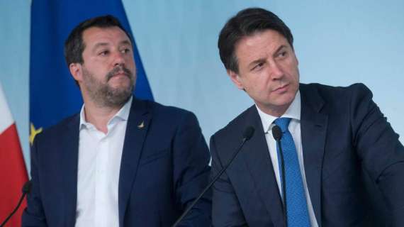 Politica / Scontro Conte - Salvini: "Ha perso lui", "Vada a lavorare"