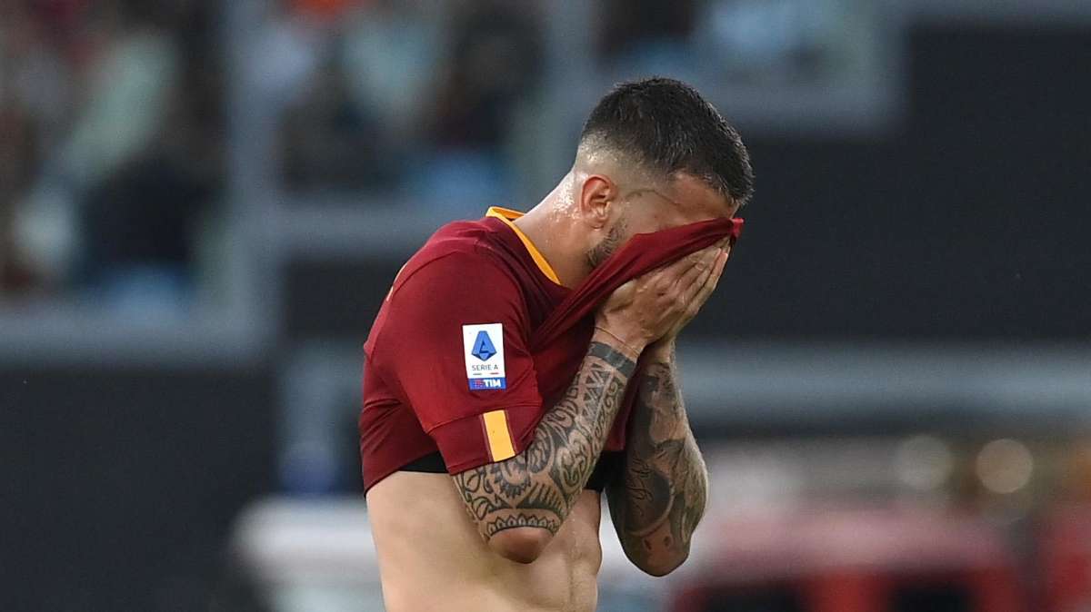 Roma, Spinazzola: "La finale con il Siviglia una pugnalata, non so quando passerà"
