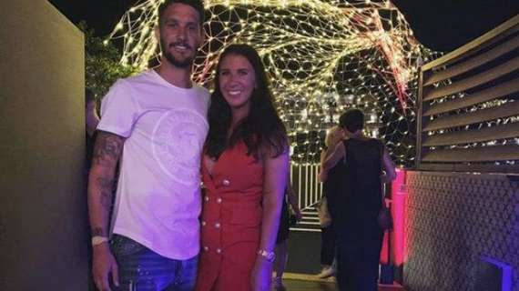 Lazio, Luis Alberto e gli auguri alla moglie Patricia: "Le parole non sono sufficienti" - VIDEO