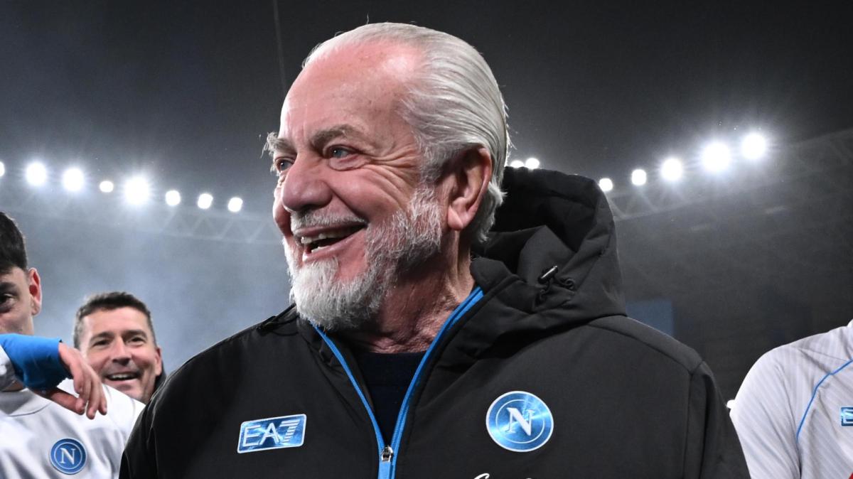 Napoli, De Laurentiis irritato da Sarri: vira su altri profili per il dopo Conte