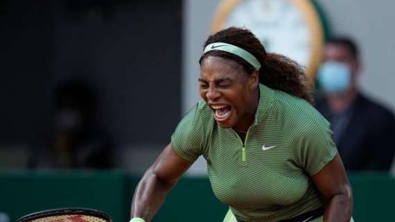 Roland Garros, incidente 'hot' per Serena Williams: la tennista rientra negli spogliatoi