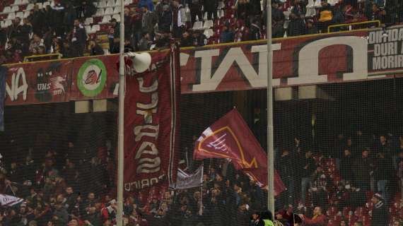 Salernitana, ultras contro la società: "Il vero colpo sarà quando ve ne andrete"