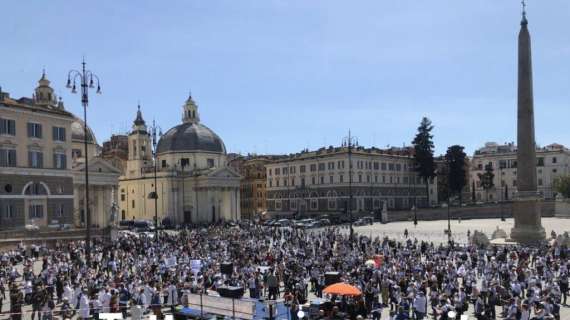 Piazza del Popolo, manifestazione per le cure domiciliari anti-covid: le ultime