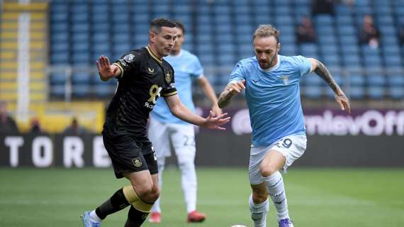 "Buona fortuna!", il messaggio del Burnley alla Lazio per la nuova stagione - FOTO