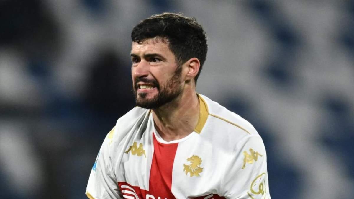 Lazio, il Genoa si muove per Martin: summit per il rinnovo