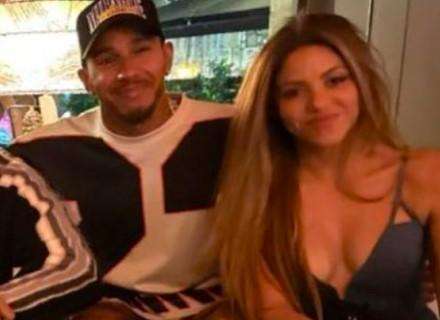 F1 | Shakira dimentica Piqué con Hamilton? Le ultime sulla "coppia glamour"