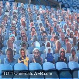 Cartonato di Bin Laden nello stadio del Leeds. Le scuse del club: "Controlleremo meglio..."