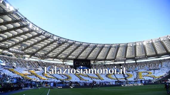 Lazio, la spettacolare scenografia della Nord: "Ovunque sia l'aquila..." - FOTO