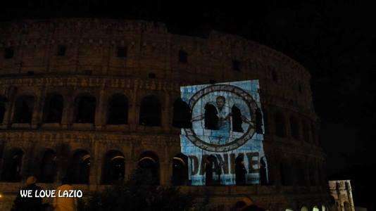 Klose, i tifosi illuminano Colosseo e Piramide: "Danke" - FOTO