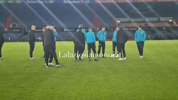 Feyenoord - Lazio, la squadra è a Rotterdam: il walk-aroud al De Kuip - FOTO&VIDEO