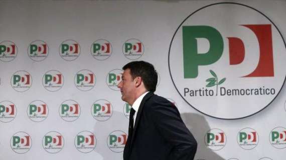Politica / Renzi lascia il Pd e telefona a Conte: "Sostegno al governo"