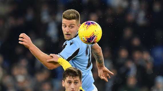 Calciomercato, Schira su Kumbulla: "Il Verona chiede 30 milioni, ecco le offerte di Lazio e Inter"