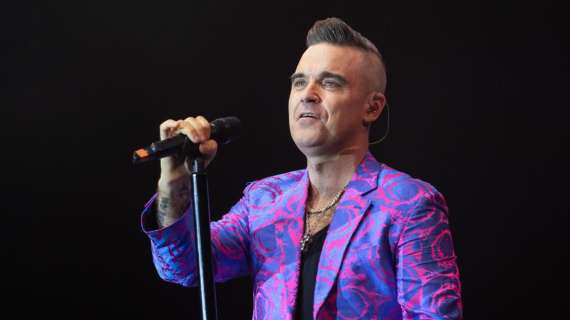 Mondiale per Club, Robbie Williams canterà l'inno della Fifa: insieme a lui una star italiana