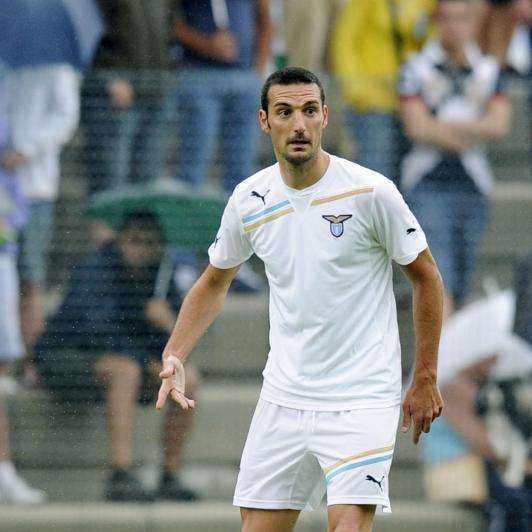 Scaloni, 'esordio' al bacio: "Che maturità questa Lazio, bello vincere due derby... Ora guardiamo alla Juventus, sempre insieme a Reja" - VIDEO