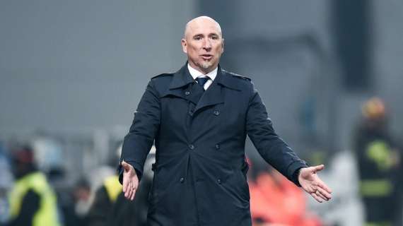 Cagliari, Maran: "Lazio squadra forte, si gioca lo scudetto con Inter e Juventus"