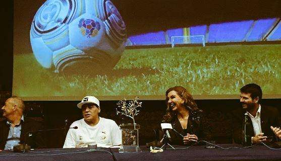 Uniti per la Pace, conferenza stampa di presentazione: che show di Maradona