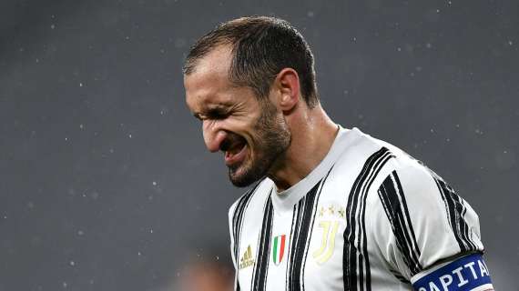 Juventus, nessuna lesione per Chiellini: può tornare contro la Lazio