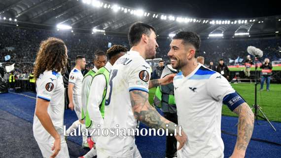 Lazio, la foto di squadra dopo la partita: quanto entusiasmo! - FOTO