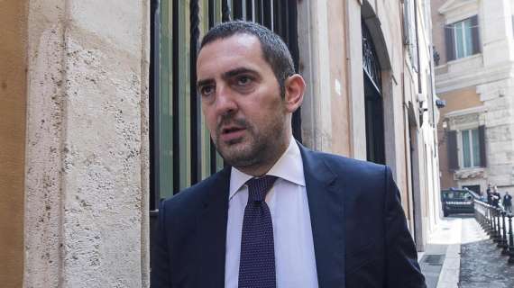 Spadafora: "Esonero dei contributi per chi lavora nel mondo dello sport"