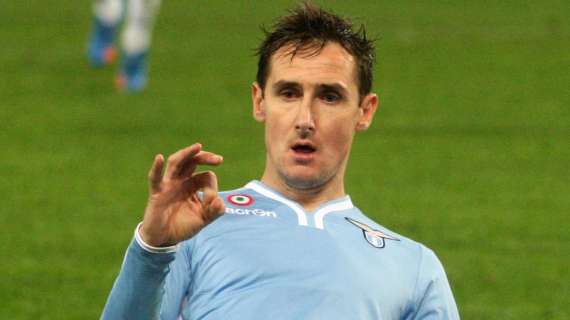 Klose, il Panzer vuole prendere per mano Lazio e Germania. Poi? In Inghilterra lo vedono bene all'Arsenal...