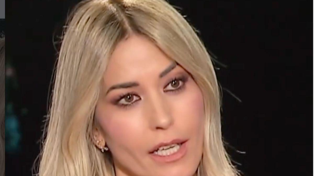 GOSSIP | Elena Santarelli sul marito Corradi: "10 e lode ma in rubrica..."