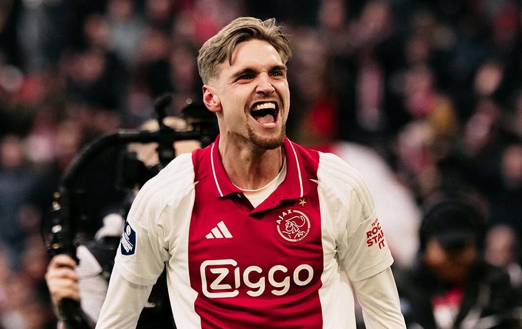 Calciomercato Lazio | Chi è Taylor? La stella dell’Ajax con il vizio del gol