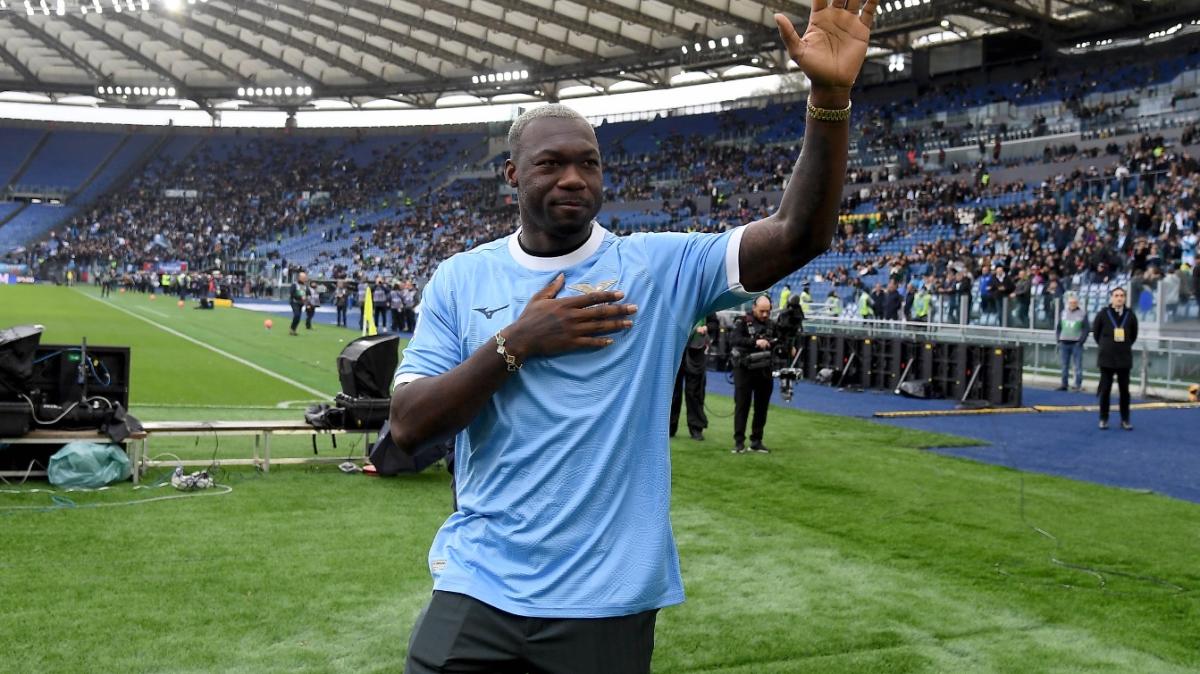 Lazio, Caicedo a sorpresa all'Olimpico: il popolo laziale lo omaggia